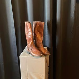 OluKai Women’s distress boots size 8 1/2